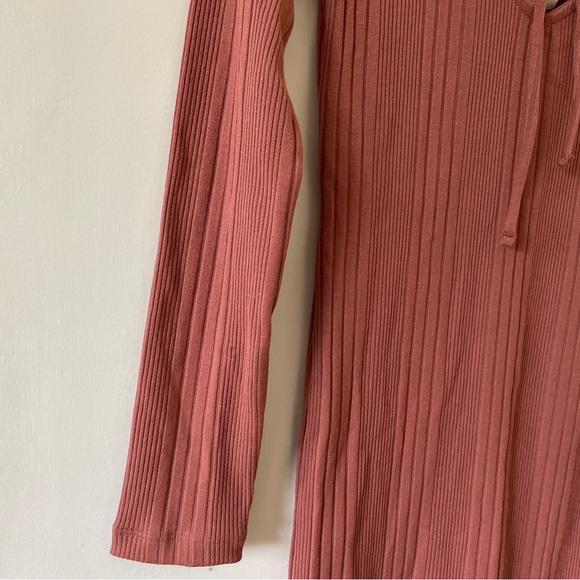 Knit Dress with Front Tie Size Small - Picture 4 of 9